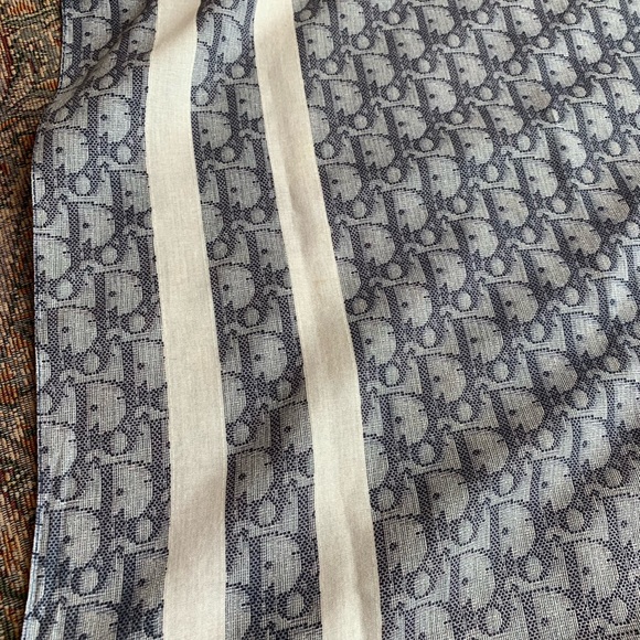 Dior scarf - Picture 4 of 6